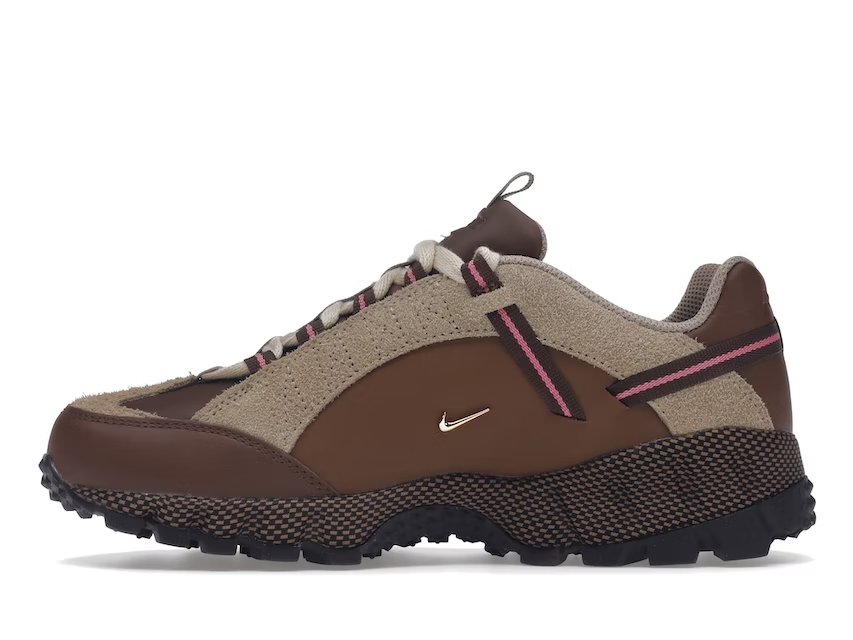 slide 3 - Air Humara LX Jacquemus Ale Brown Gold (W)