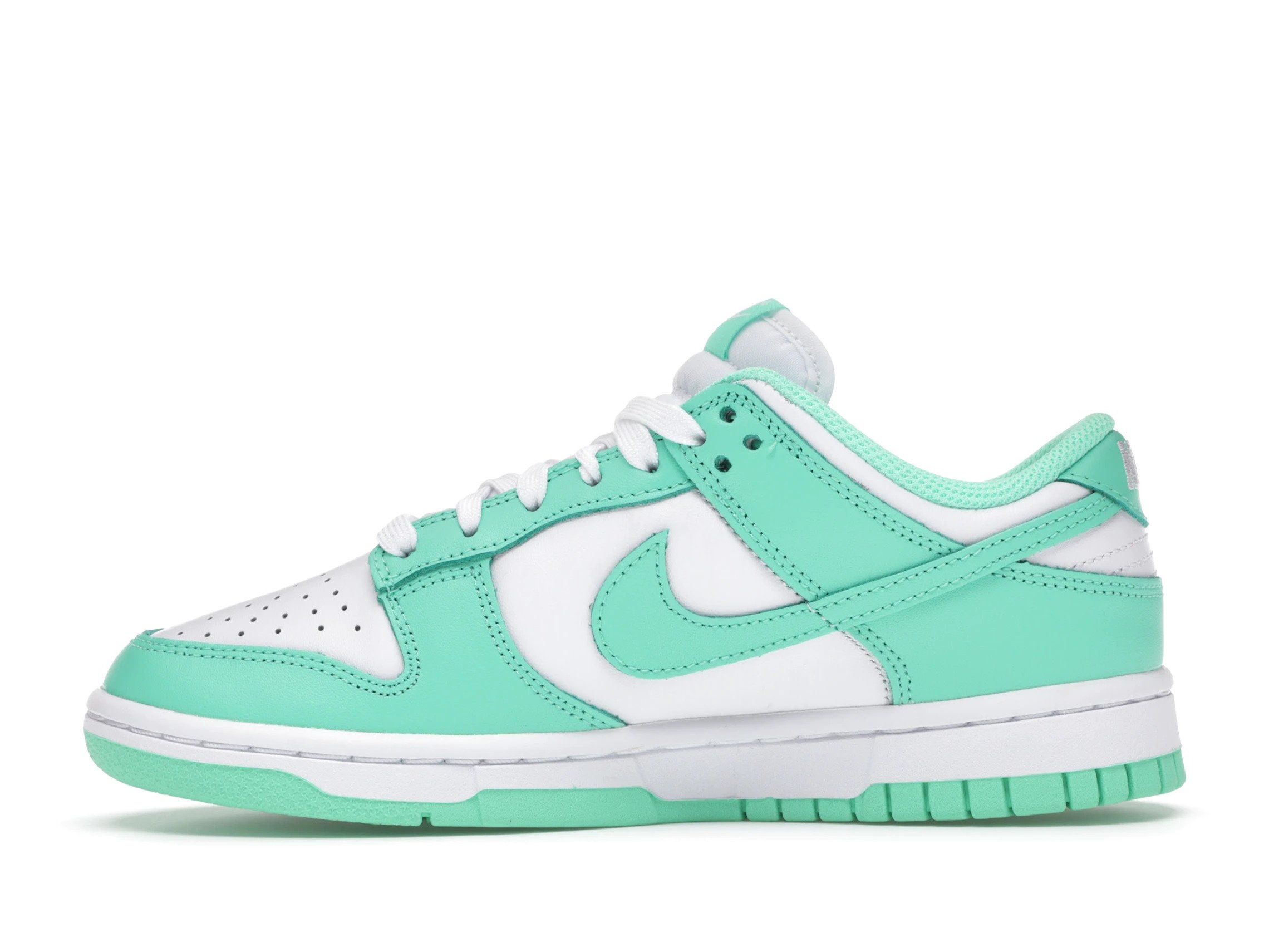 slide 3 - Dunk Low Green Glow (W)