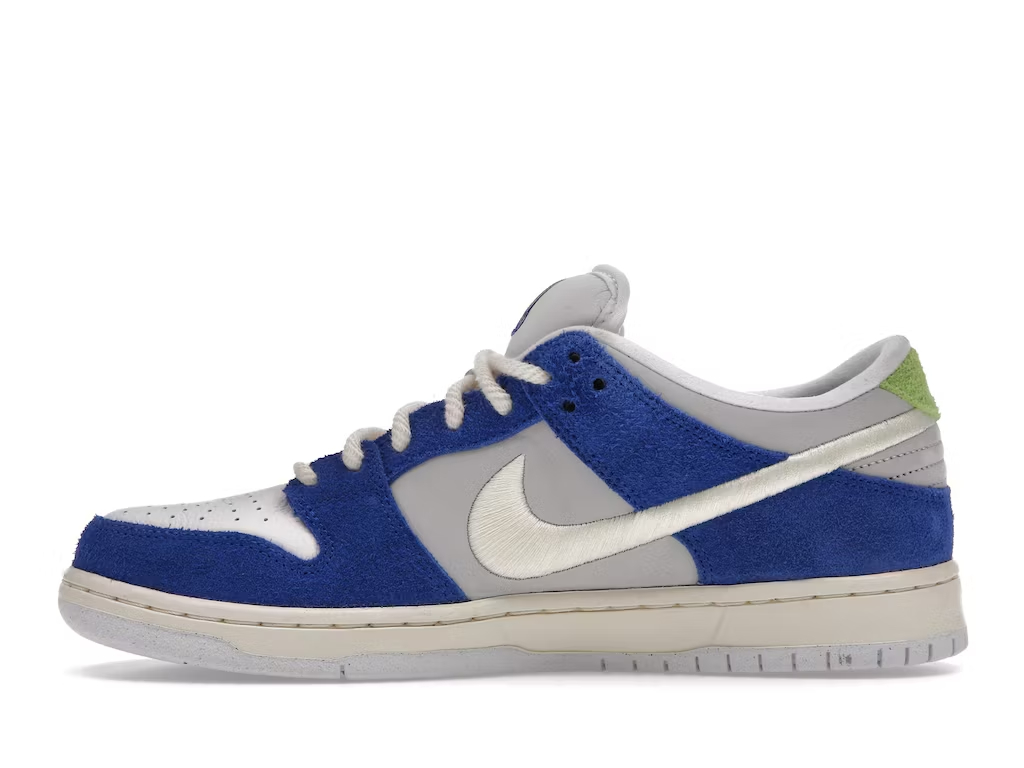 slide 3 - SB Dunk Low Pro Fly Streetwear Gardenia