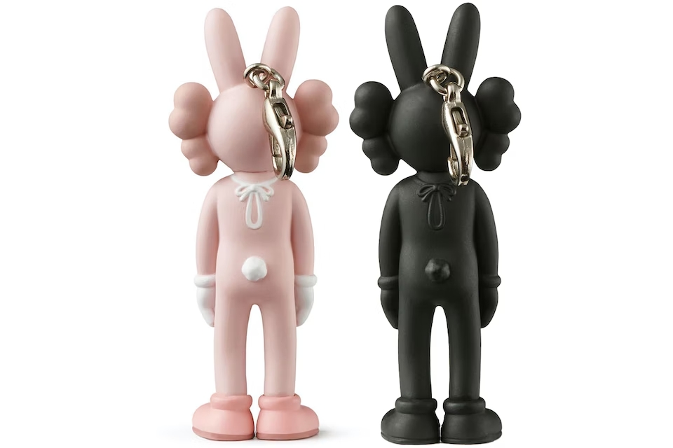 slide 2 - Tokyo First Accomplice Keychain Pink/Black Set (2021)